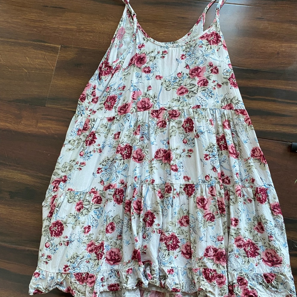 Dress - Picture 3 of 3